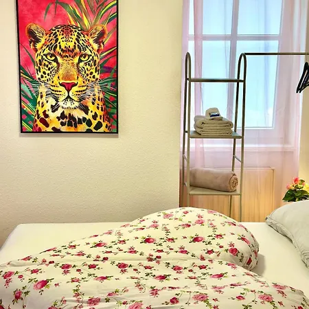 Daire Pink Sissi Hideaway Mit Seeblick